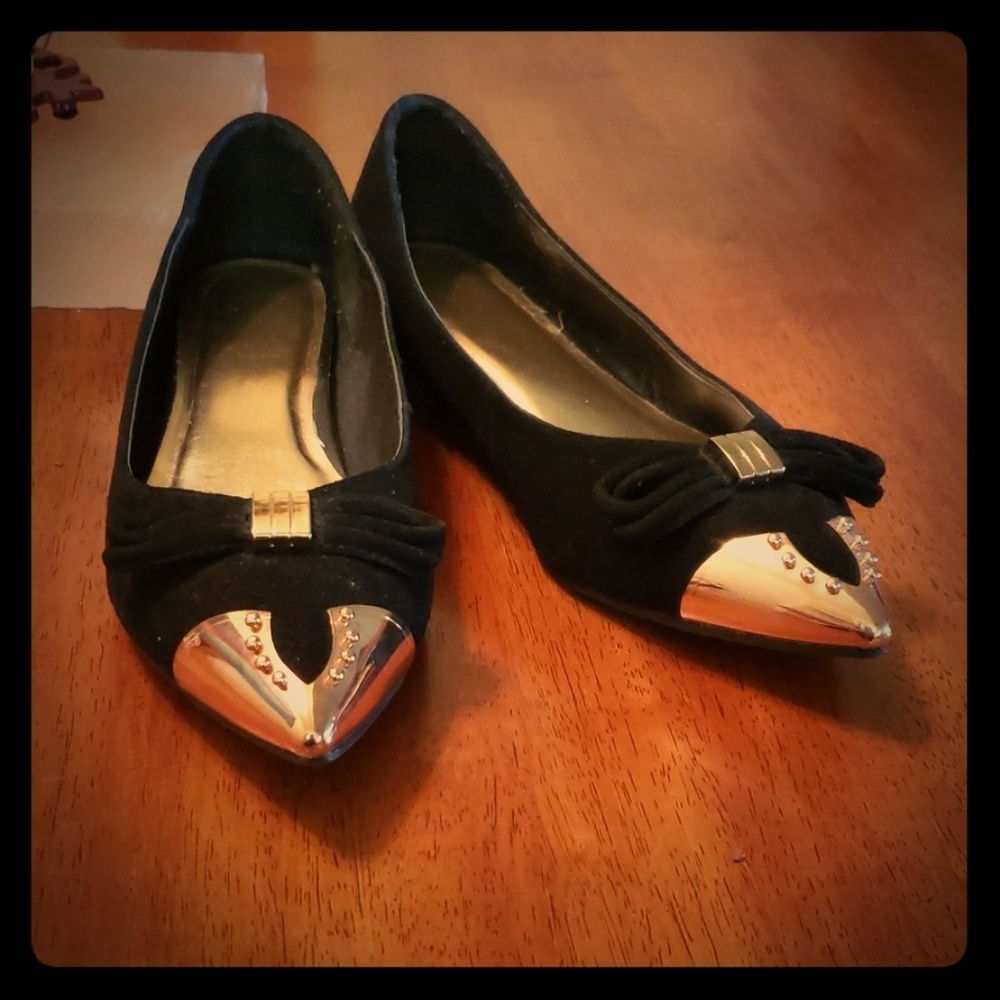 Pointed Flats